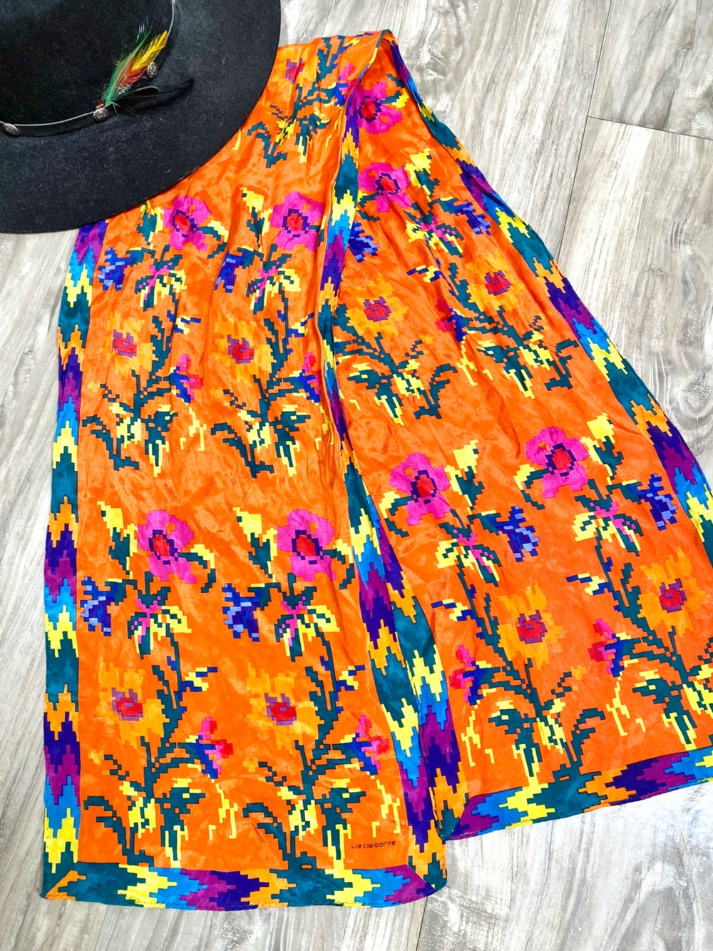 Liz Claiborne Silk vibrant vintage scarf/wrap w Gypsy hippy folk country vibe
